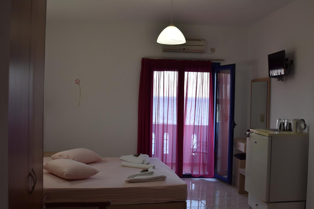 Paralia Guest House Agia Roumeli Exterior foto